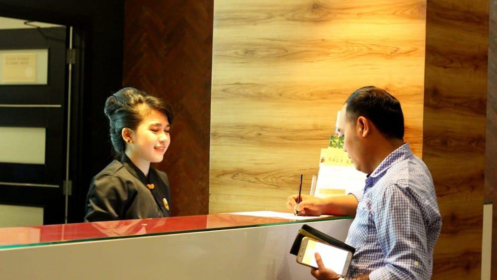 Kalya Hotel Bandung Dago Exterior foto