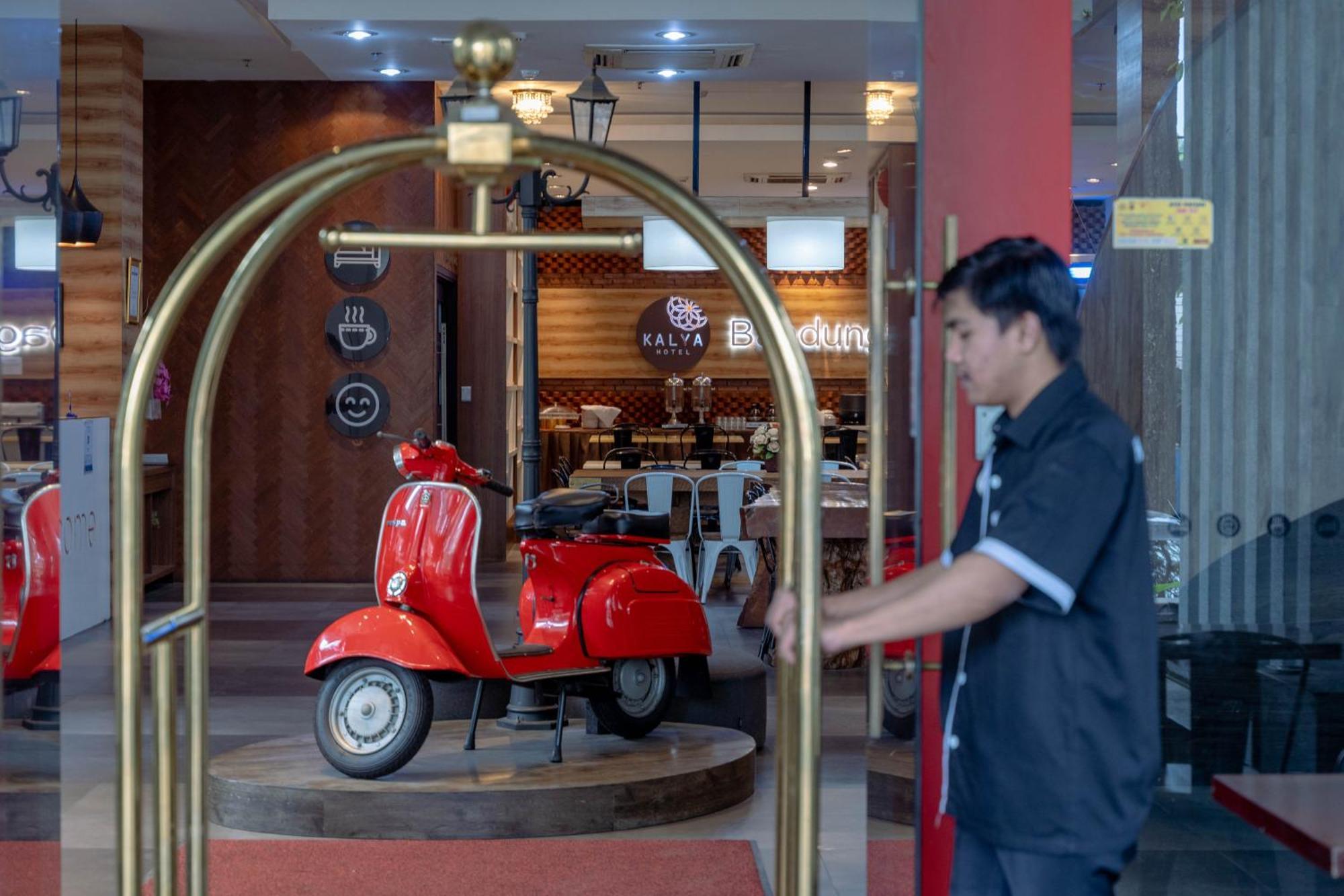 Kalya Hotel Bandung Dago Exterior foto
